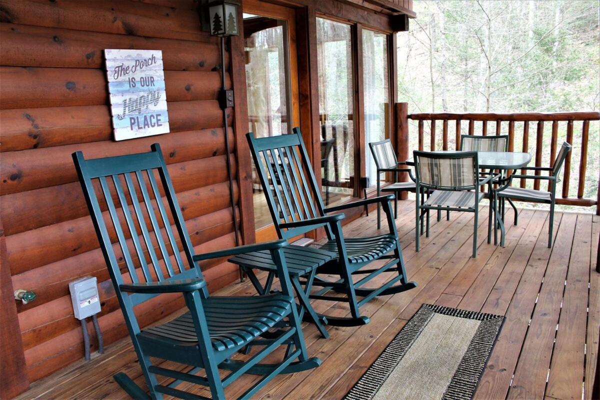 Mountain Joy -Private Treehouse Style Cabin That Sleeps 4-Free Tickets Gatlinburg Esterno foto