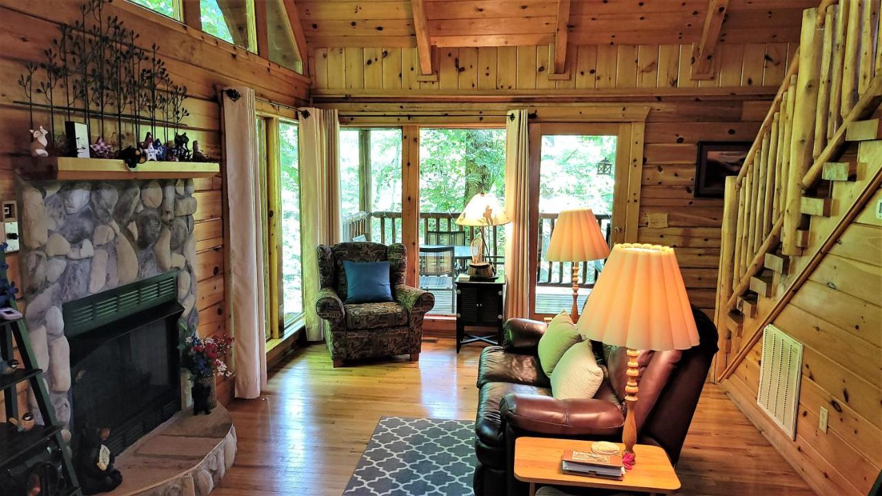 Mountain Joy -Private Treehouse Style Cabin That Sleeps 4-Free Tickets Gatlinburg Esterno foto