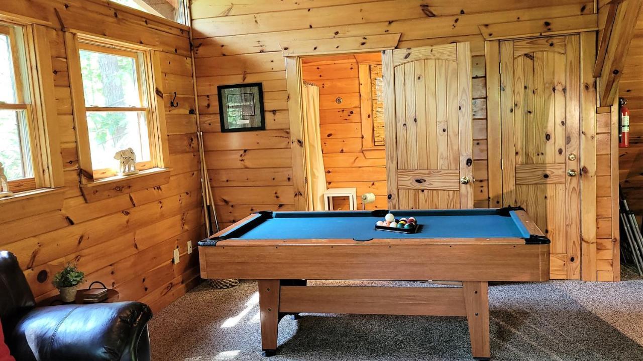 Mountain Joy -Private Treehouse Style Cabin That Sleeps 4-Free Tickets Gatlinburg Esterno foto